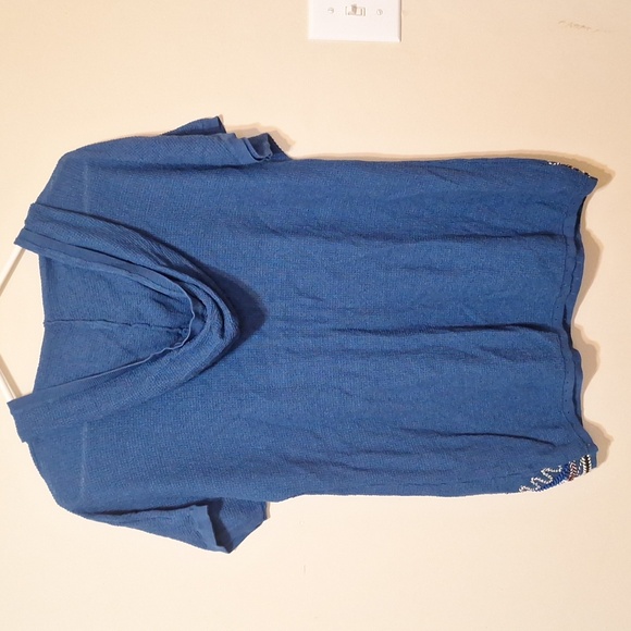 Gabby Isabella Embroidered Lightweight Waffle Hooded Tee - Picture 4 of 4